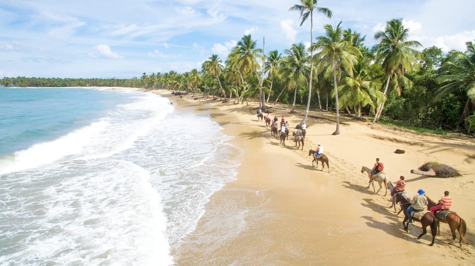 From Punta Cana: Montana Redonda Miches Day Trip with Lunch - الصورة 4